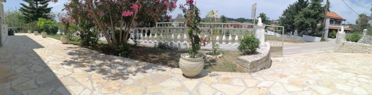 Makis Apartments أريلاز المظهر الخارجي الصورة