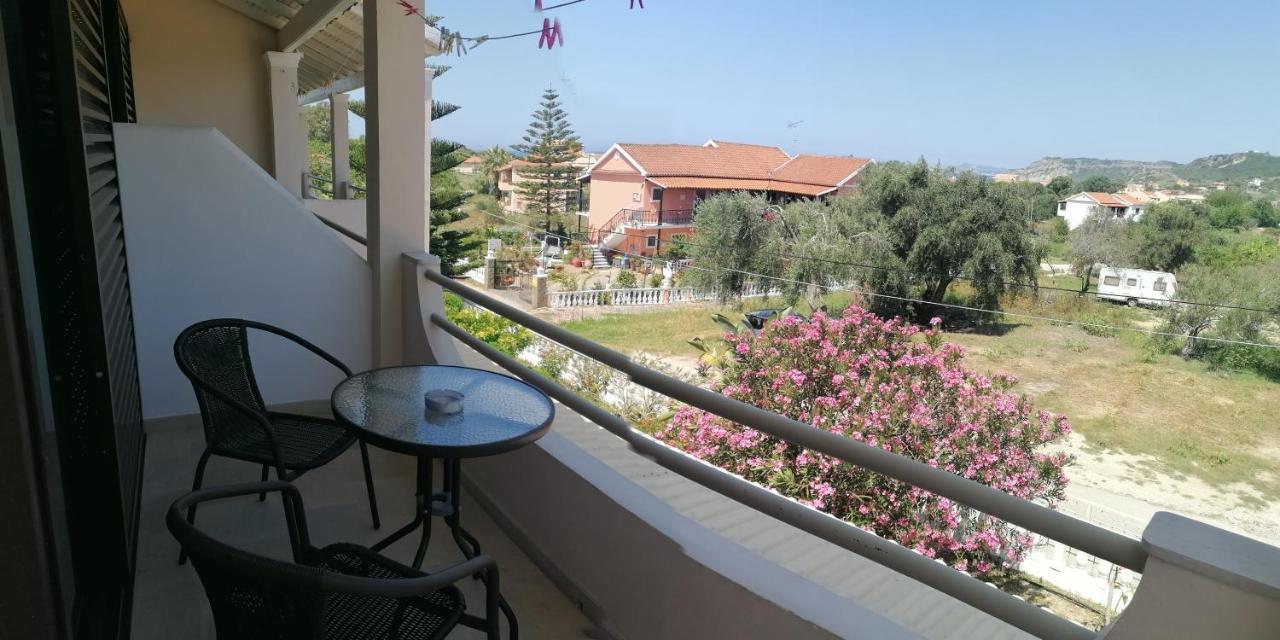 Makis Apartments أريلاز المظهر الخارجي الصورة
