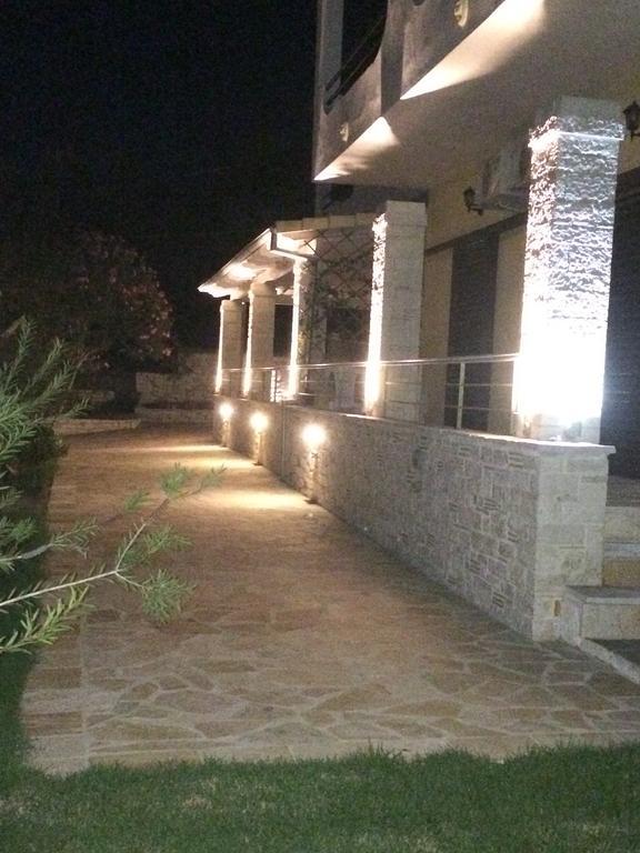 Makis Apartments أريلاز المظهر الخارجي الصورة