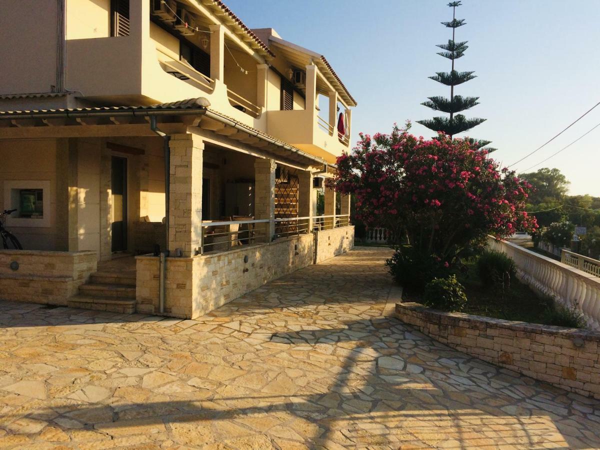 Makis Apartments أريلاز المظهر الخارجي الصورة